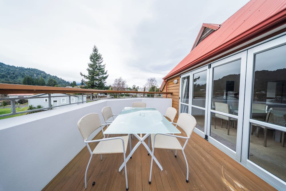 Ohakune Hotel | Powderhorn Chateau