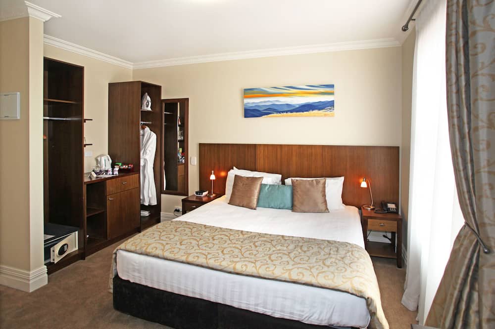 Tuakau Hotel | Tuakau Hotel
