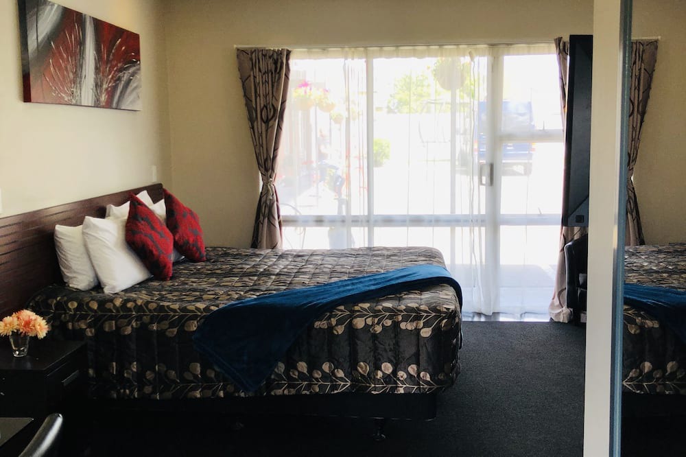 Rotorua Hotel | Red Rock Thermal Motel