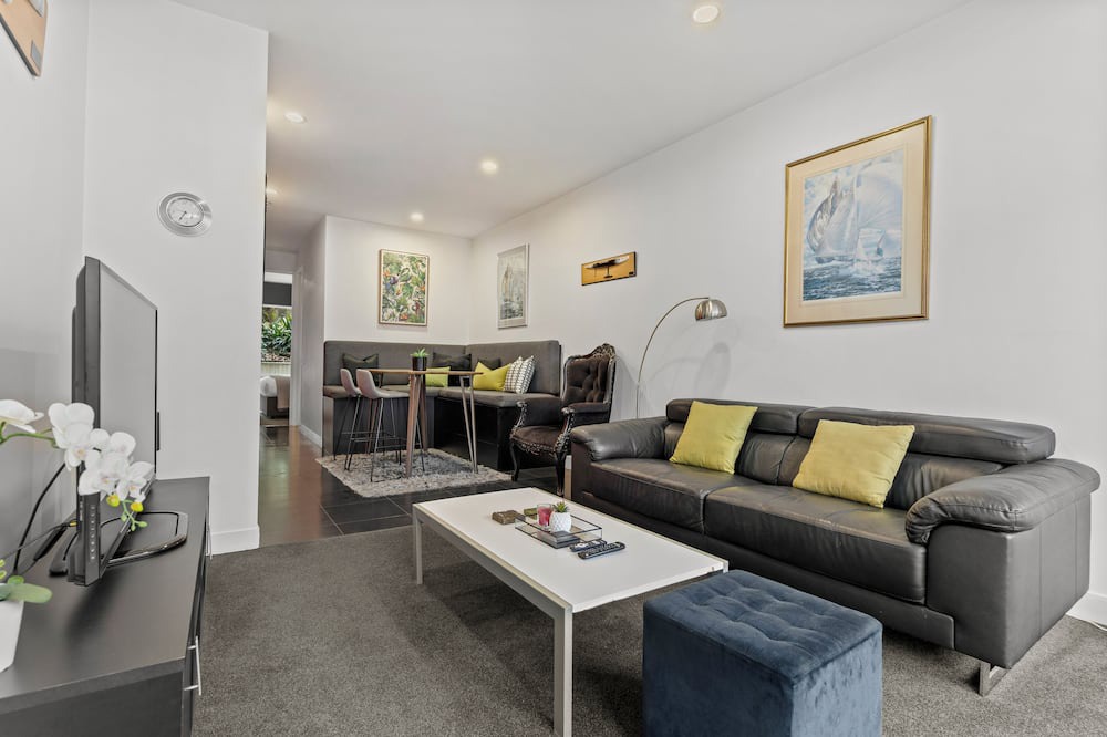 Auckland Central Business District Apartment | Breezy Gem by Victoria Park