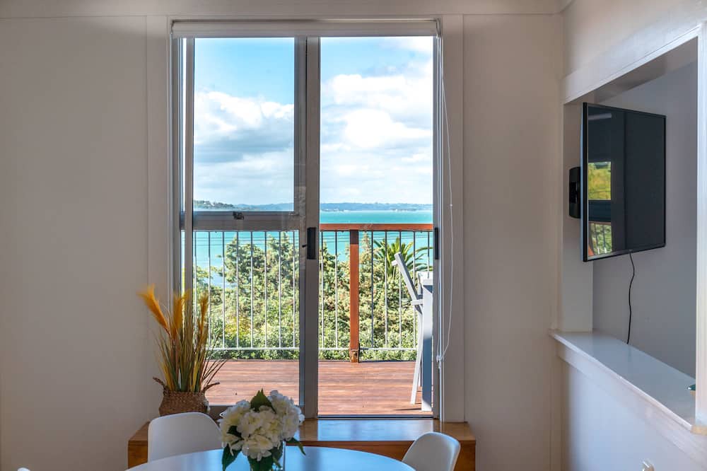 Surfdale Cottage | Moana Cottage
