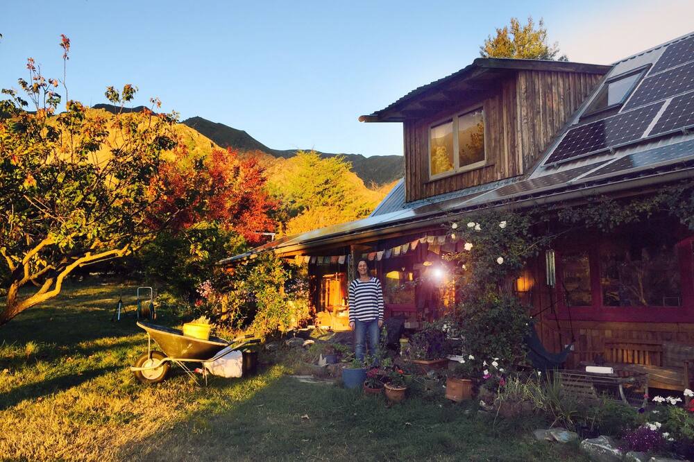 Gladstone House | Secluded Sanctuary near Wanaka, Mtn Setting, Stunning Views