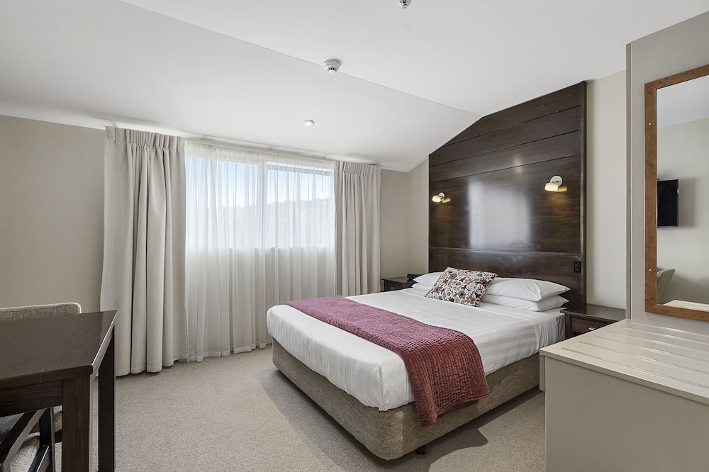 Lower Hutt Hotel | Boulcott Lodge