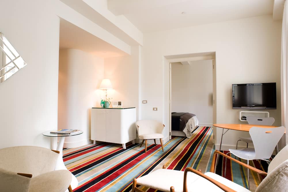 Auckland Central Business District Hotel | Hotel DeBrett