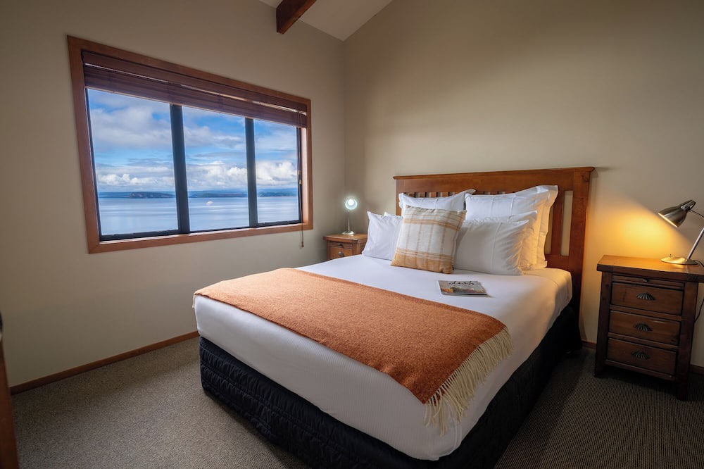 Pukawa Hotel | The Oreti Collection- By Vacations in Paradise