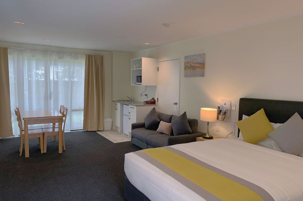 Greenlane Hotel | Royal Park Lodge