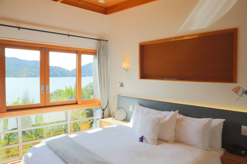 Arthur's Bay Cabin | Bay of Many Coves Resort