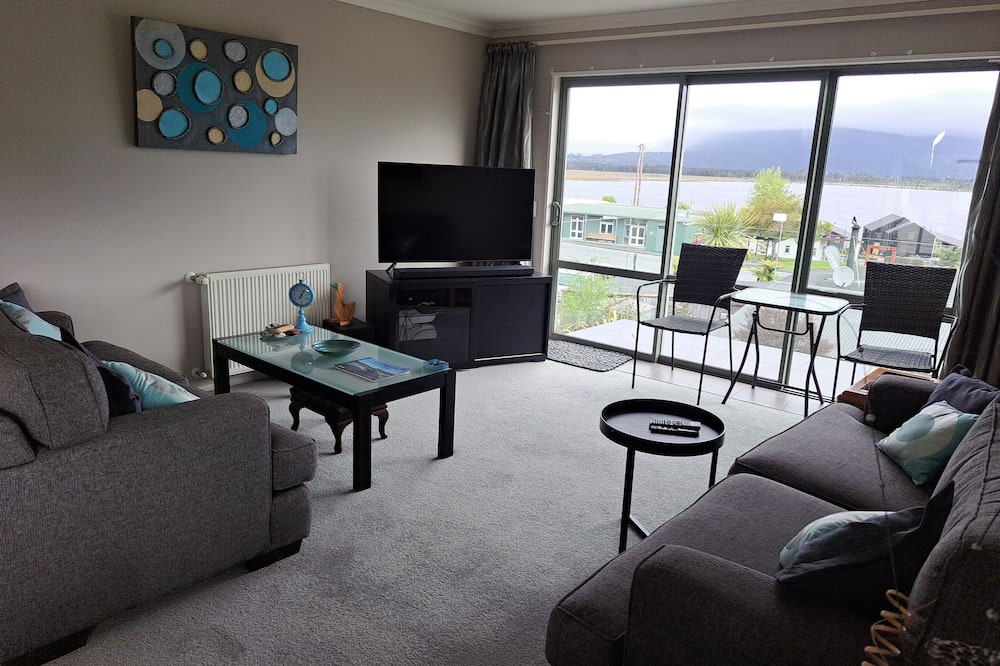 Moana Hotel | Hotel Lake Brunner