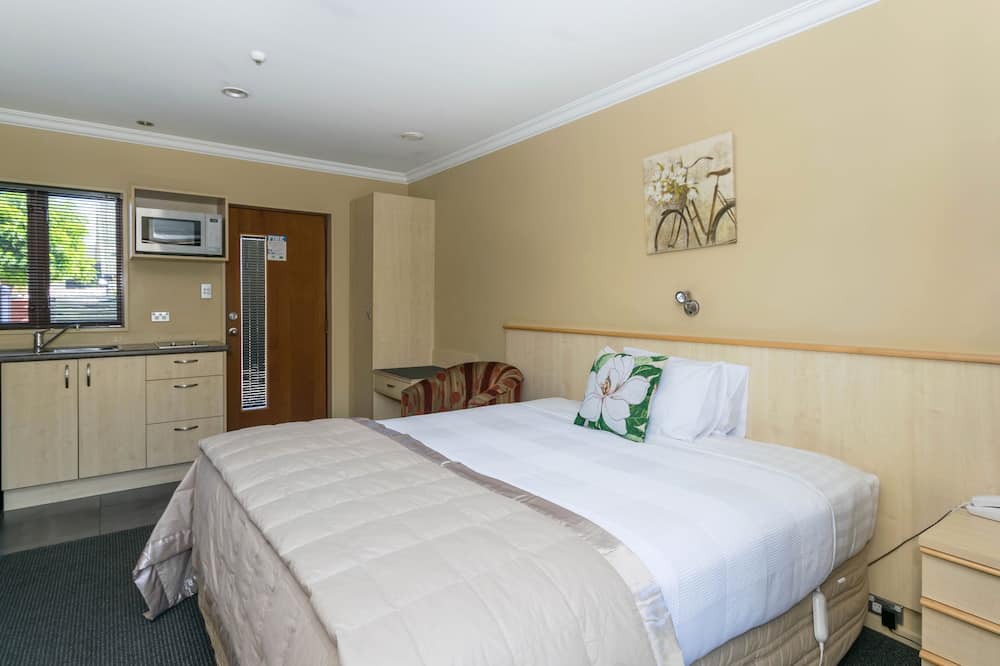 Blenheim Hotel | Blenheim Spa Motor Lodge