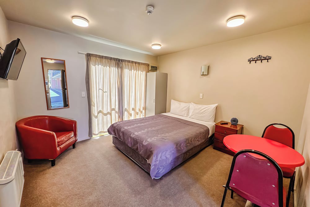 Edgeware Hotel | Bealey Avenue Motel