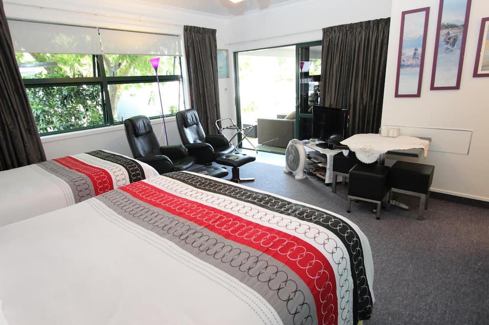 Taradale House | eMotel Napier
