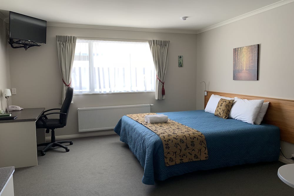 Fox Glacier Hotel | High Peaks Hotel