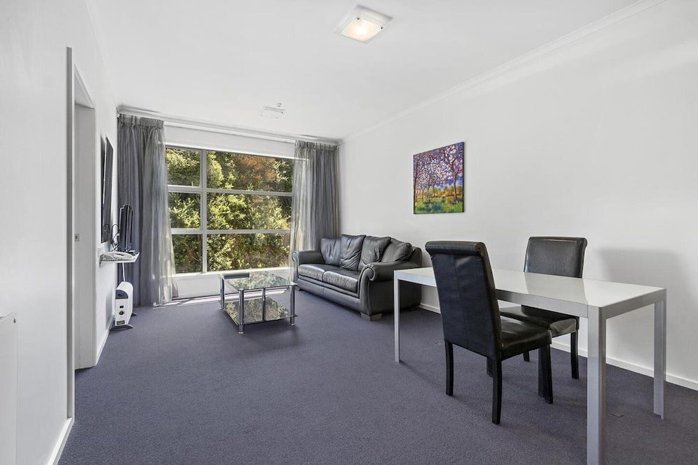 Porirua Hotel | Amethyst Court Motorlodge