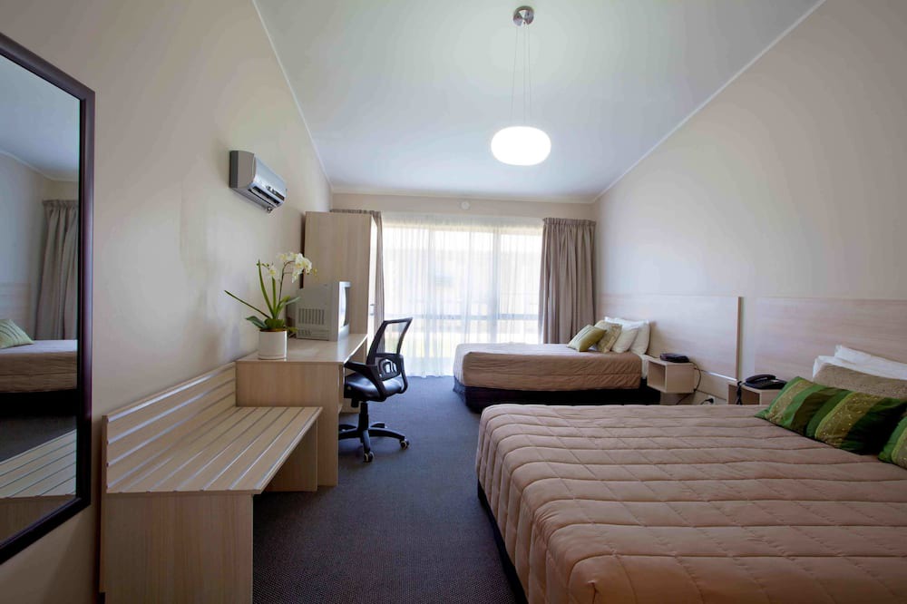 Mangere Hotel | Auckland Airport Kiwi Motel