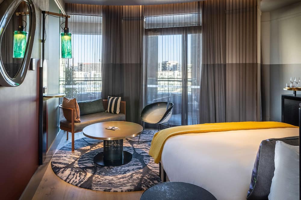 Auckland Central Business District Hotel | QT Auckland