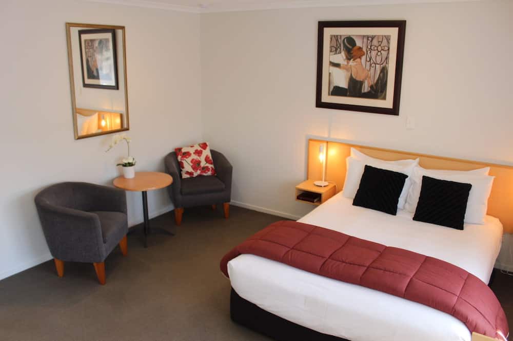Katikati Hotel | ASURE Kaimai View Motel