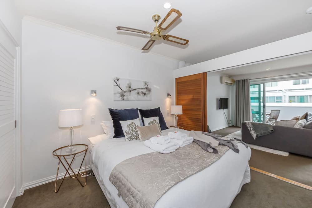 Auckland Central Business District Apartment | Premium 1BR Apartment at Princes Wharf