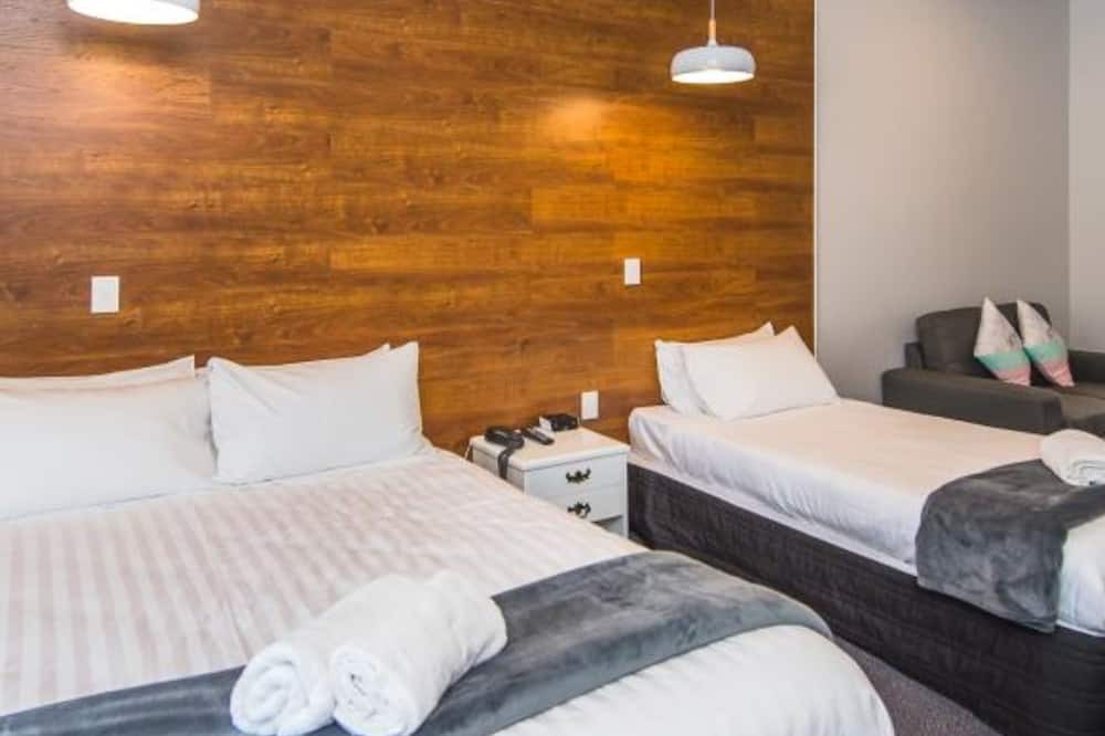 Whanganui Hotel | Burwood Manor Motel