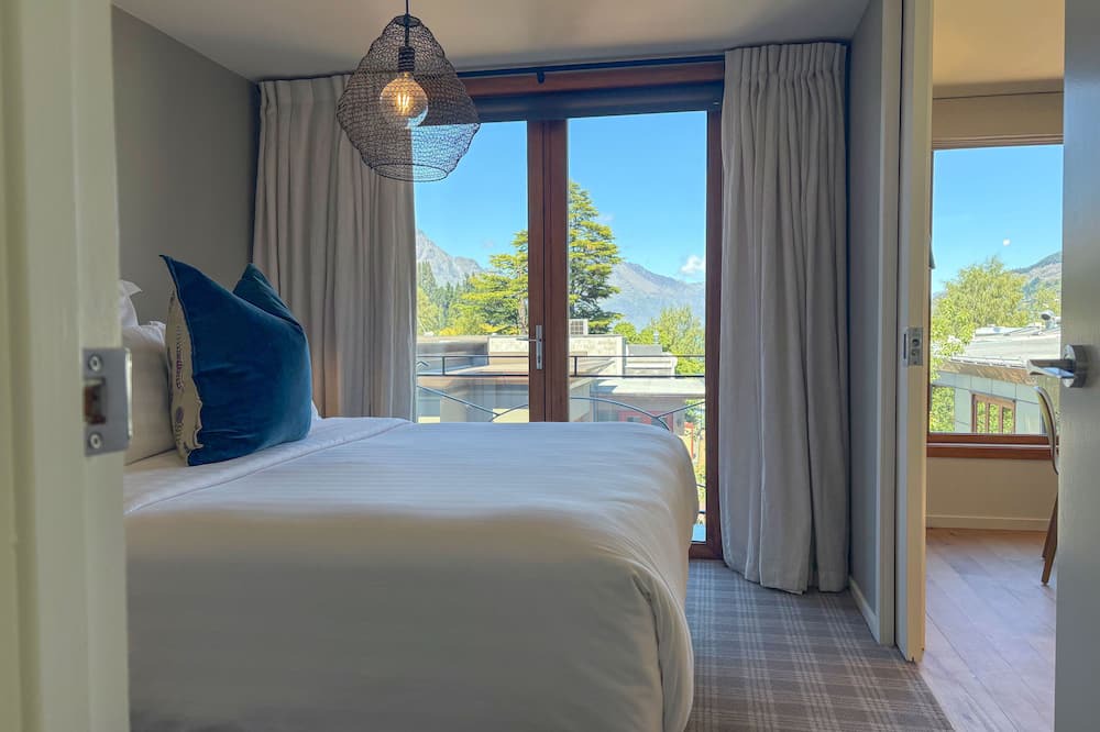Queenstown City Centre Hotel | The Spire Hotel Queenstown