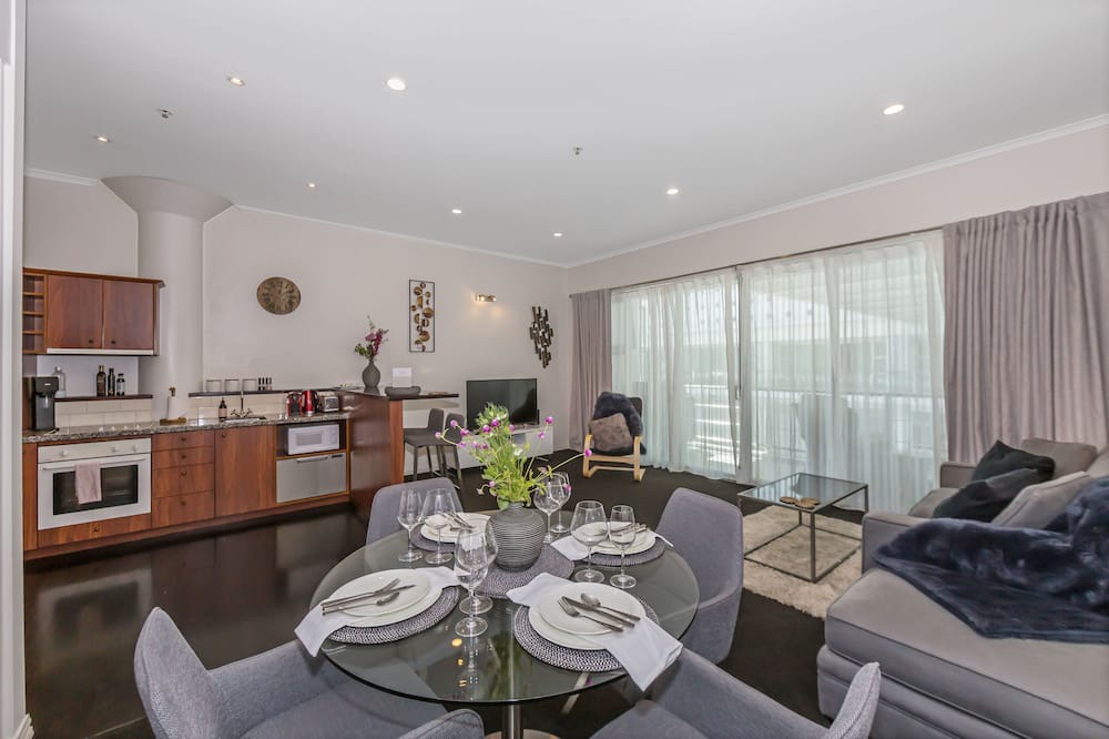Auckland Central Business District House | Princes Wharf 1BR Home Away From Home