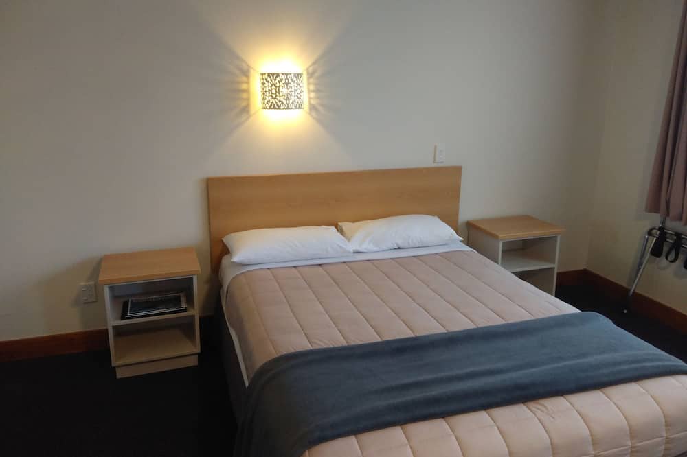 Redwood Hotel | The Redwood Hotel