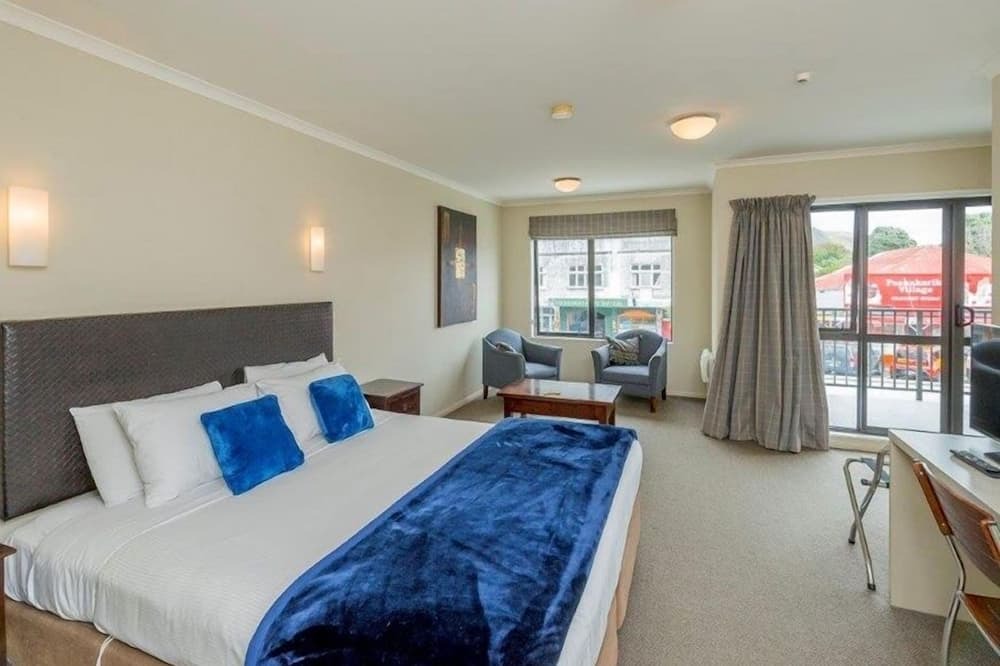 Paekakariki Hotel | Finns