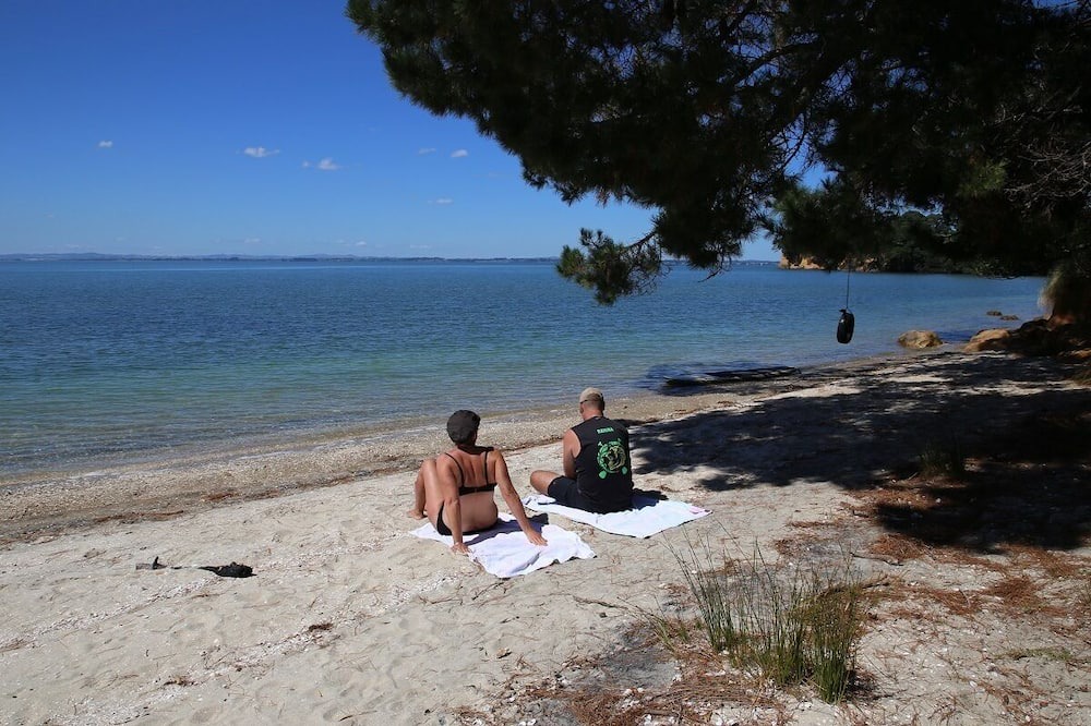 Awhitu House | AWHITU GREENOCK BEACH - FAMILY HOLIDAY