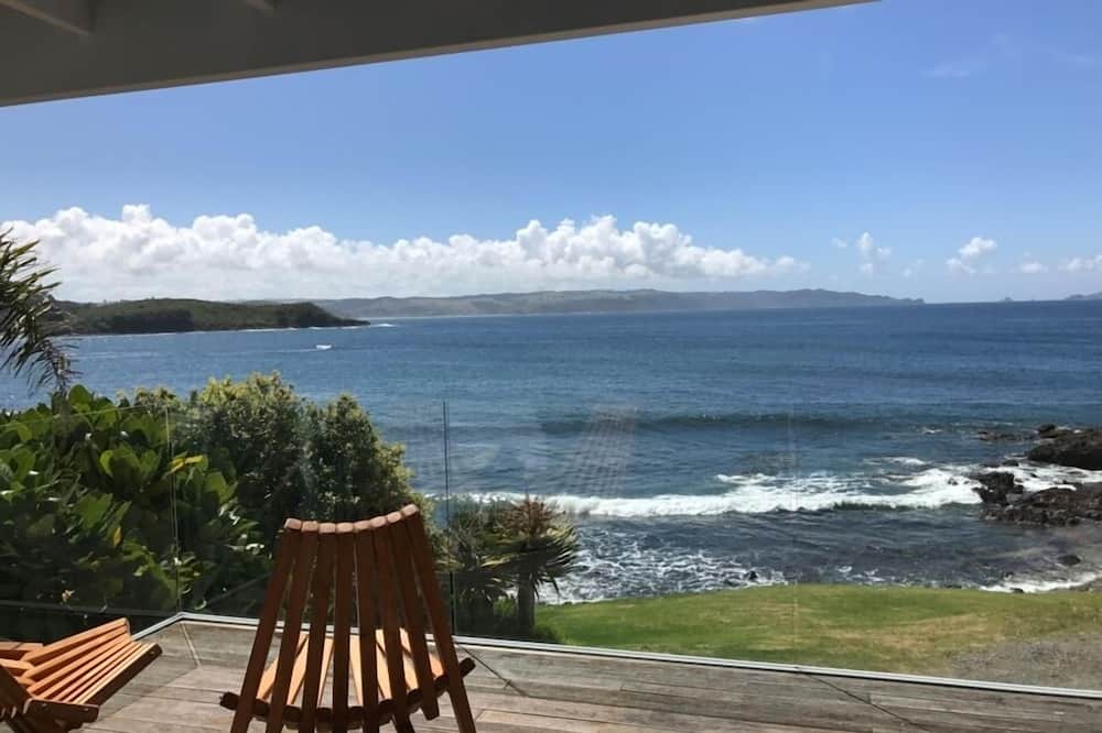 Te Tii Apartment | Idyllic absolute waterfront view from TIDE at The Sea House