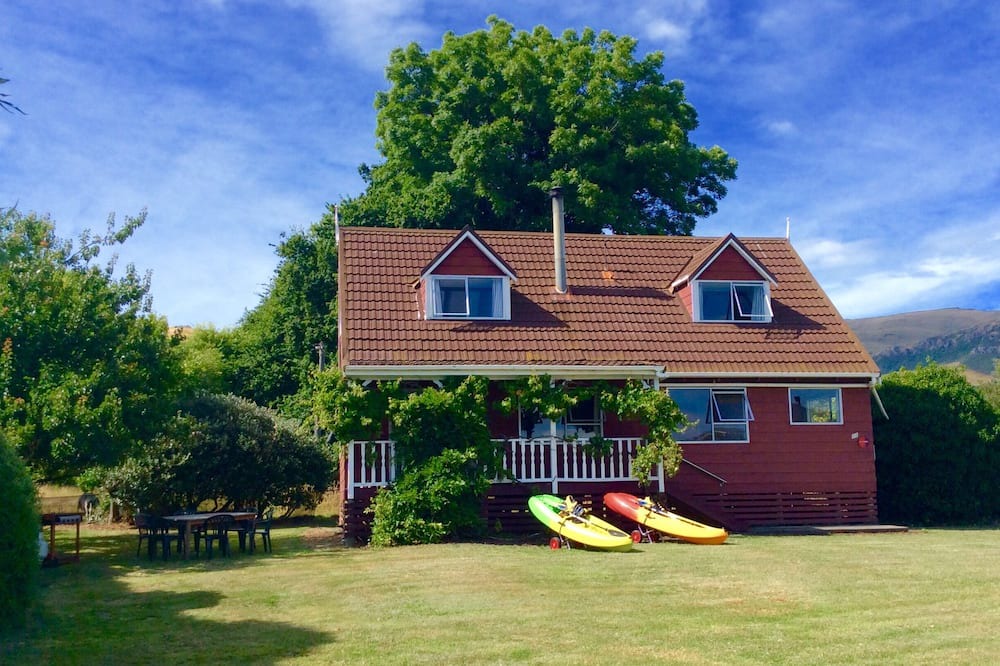 Christchurch District Cottage | Shiloh - Diamond Harbour Accommodation