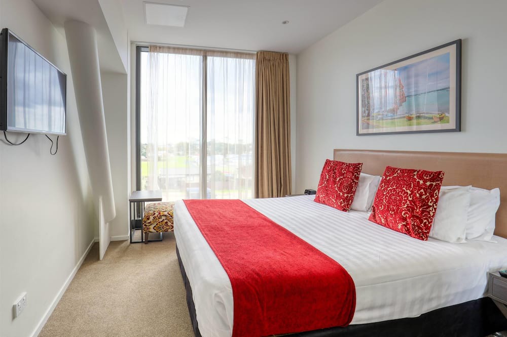Manurewa Hotel | Ramada Suites by Wyndham Auckland Manukau Pacific Centre