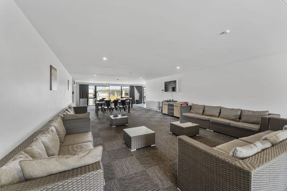 Lowburn House | Falcons Nest