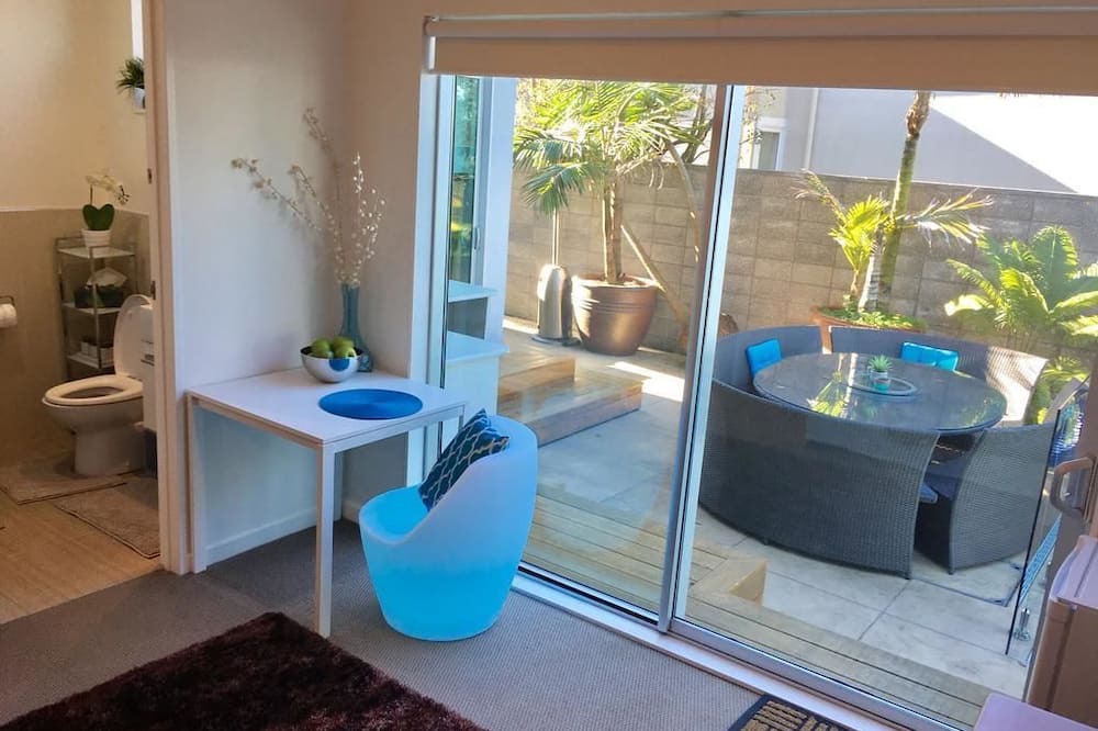 Northcote House | Sea view guest house