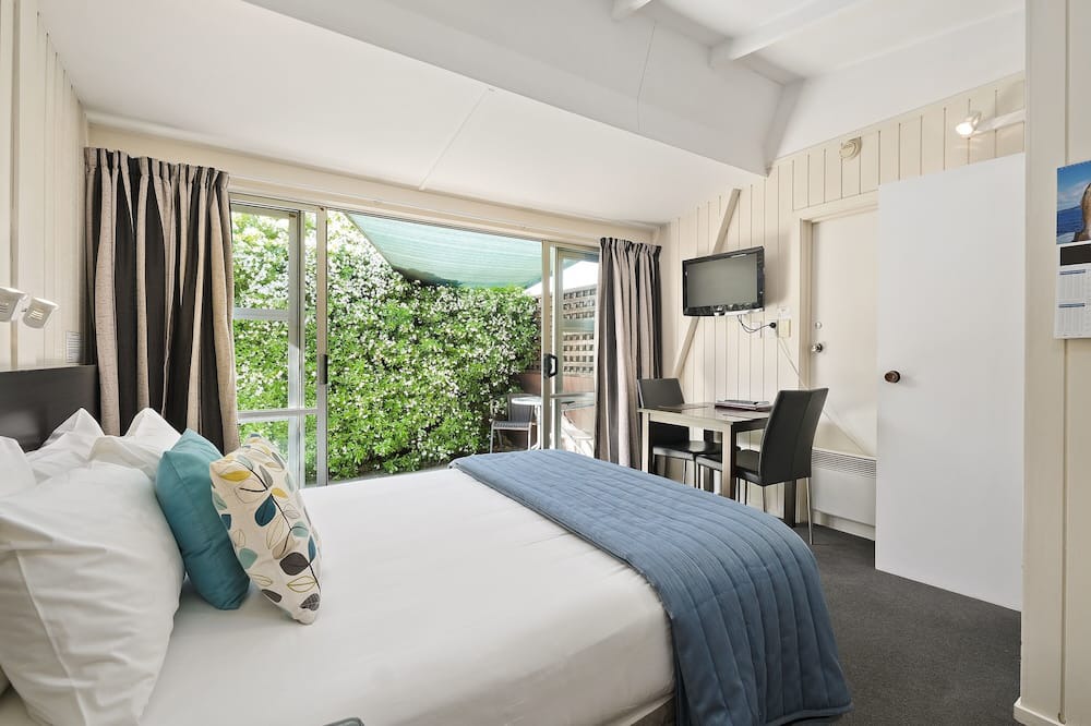 Lowburn Hotel | Central Gateway Motel