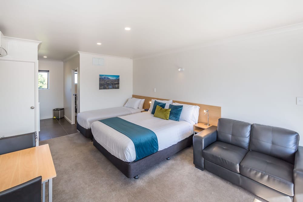 Ashburton Hotel | Taylors Motel