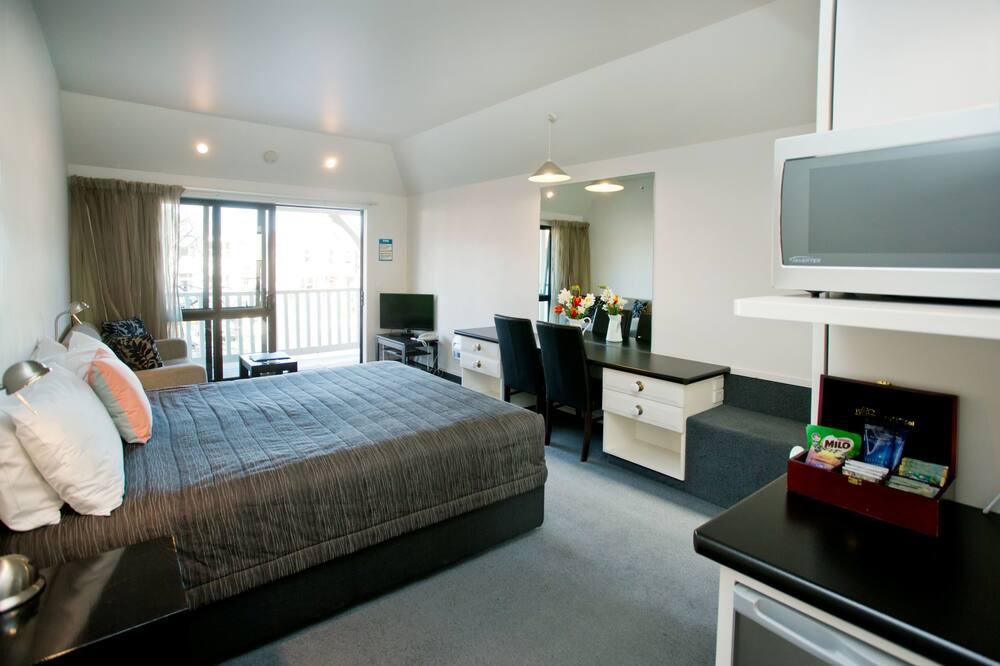North Dunedin Hotel | Cable Court Motel