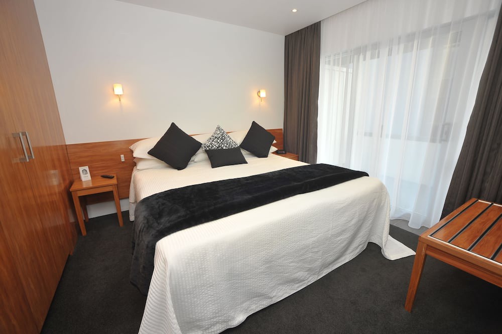 New Plymouth Hotel | Auto Lodge Motor Inn