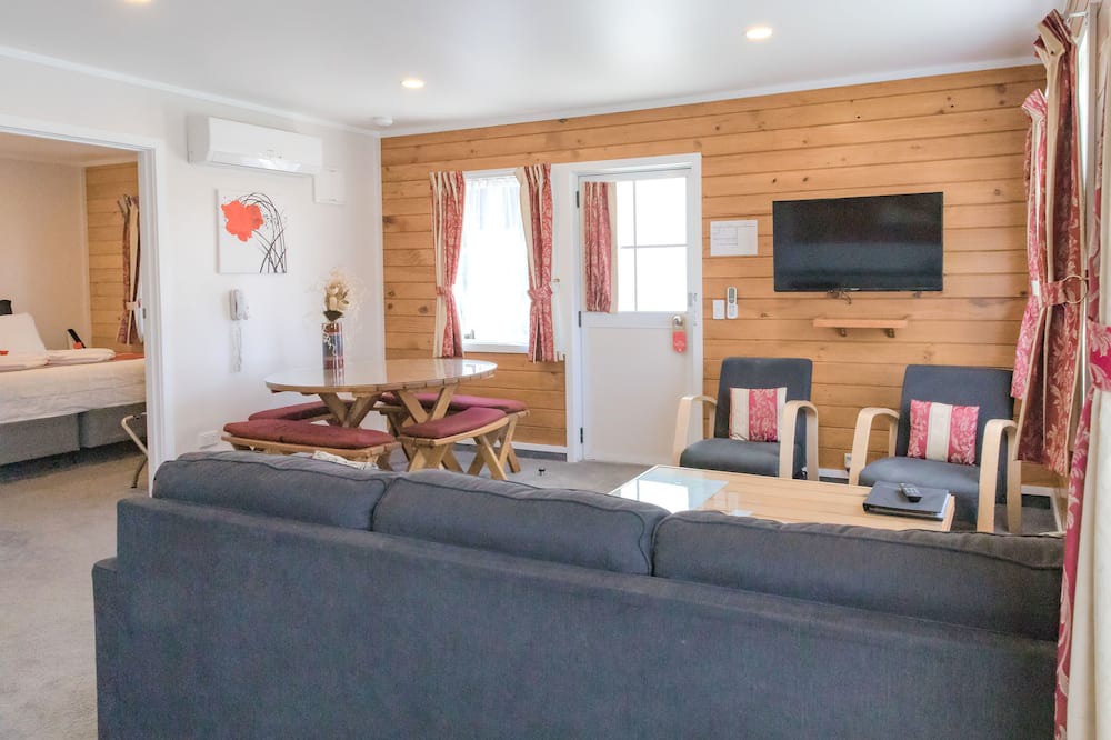 Gisborne Hotel | Tudor Park Motel