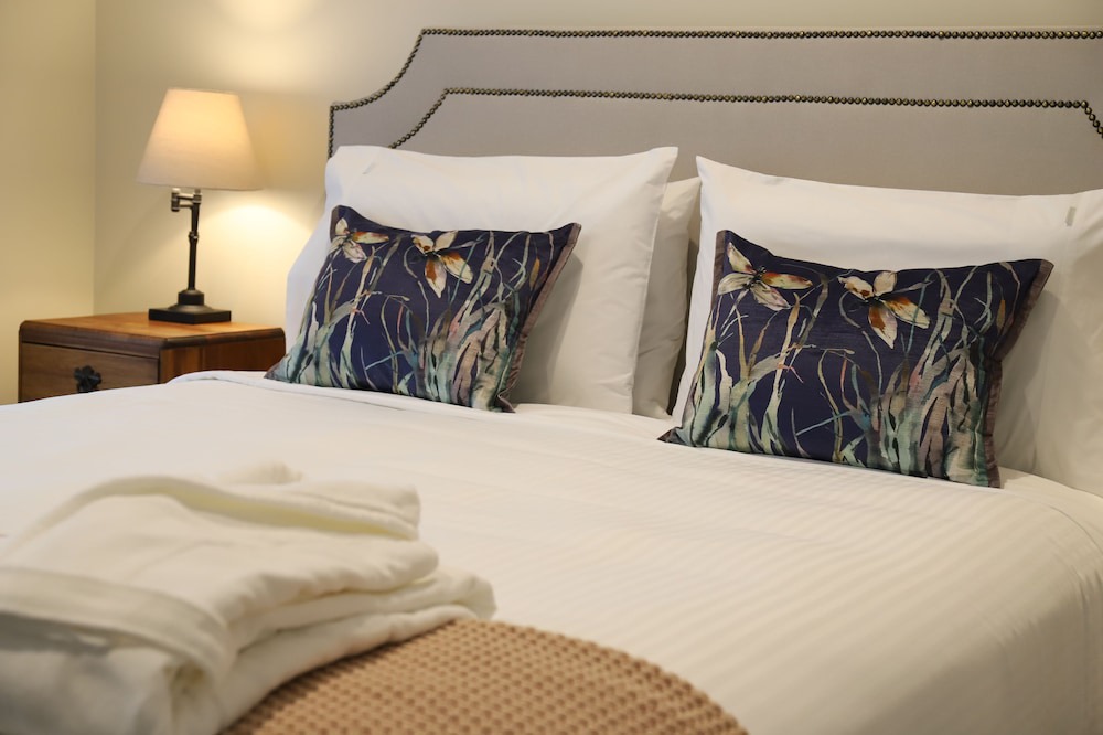 Aongatete Bed & Breakfast | Villa93 Luxury Lodge