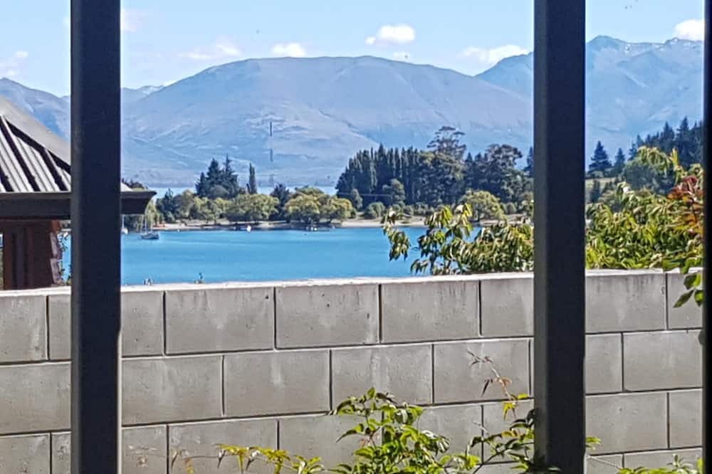 Kelvin Heights Apartment | 2 Bedroom Apartment in Sunny Kelvin Heights