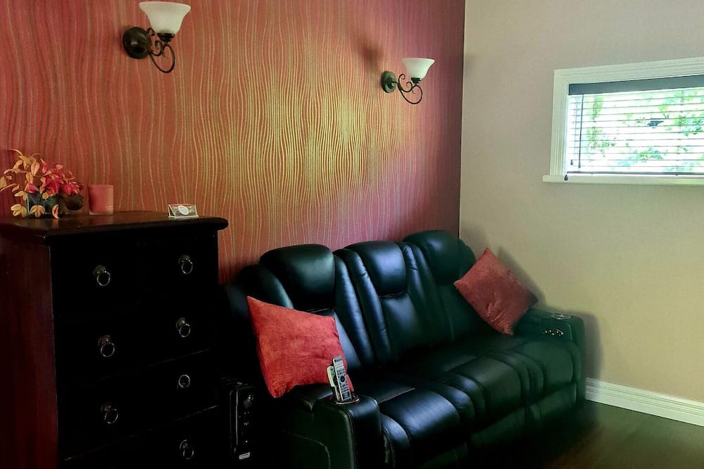 Paraparaumu Cottage | Matai Huka Boutique Accommodation
