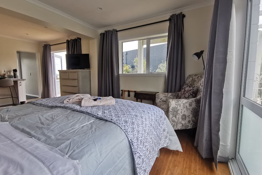 Rotorua Bed & Breakfast | Geyser Lookout BnB