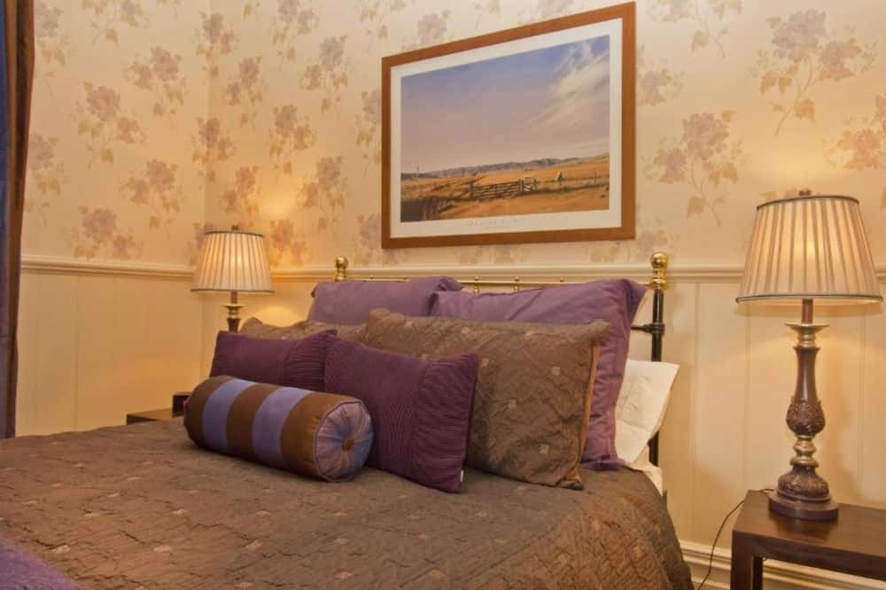 Strowan Bed & Breakfast | Lilac Rose Boutique Bed and Breakfast