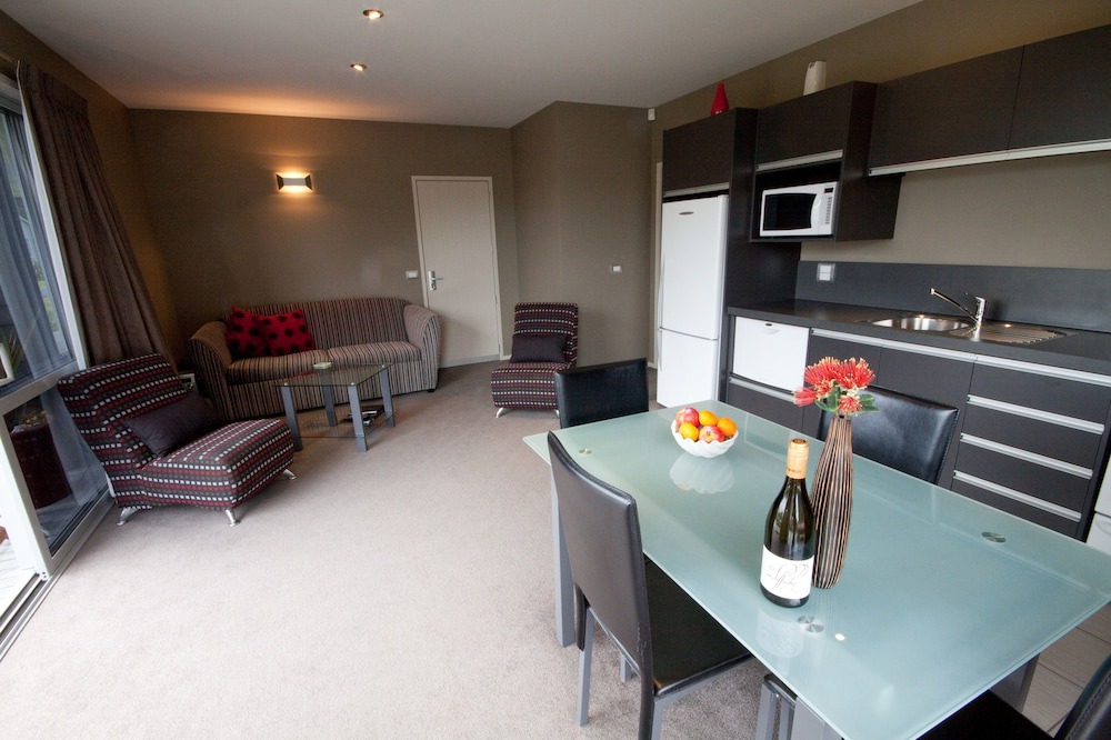 Cooks Beach Apartment | Bay Breeze Accommodation