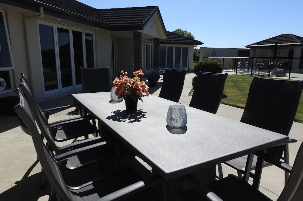 Cambridge Bed & Breakfast | Grasslands Bed & Breakfast