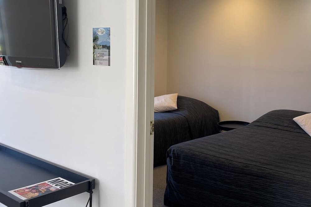 Hawera Hotel | Kerry Lane Motel