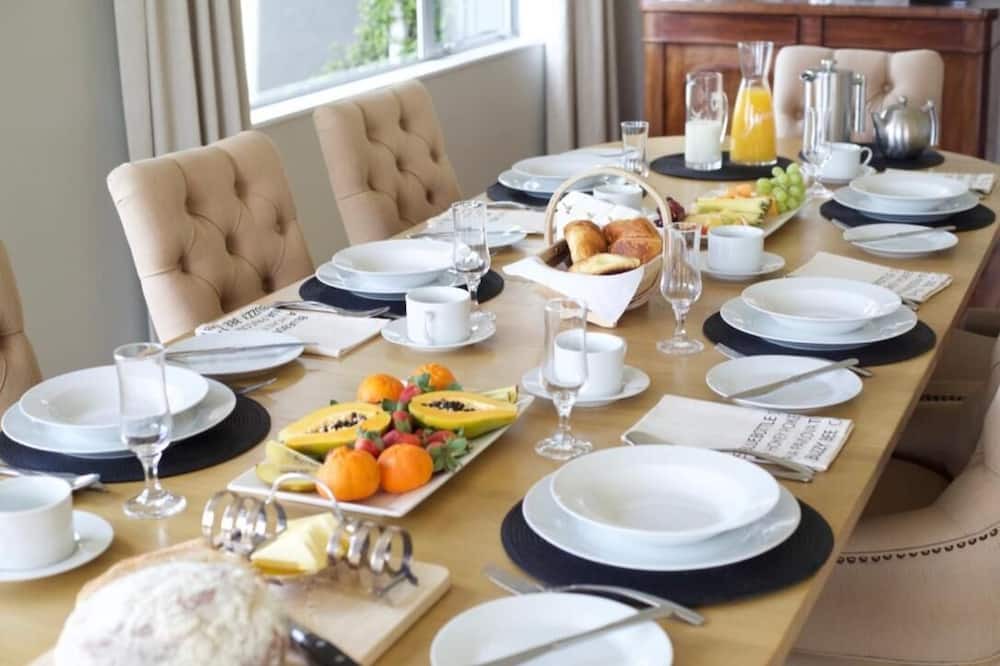 Kerikeri Bed & Breakfast | Lodore Lodge