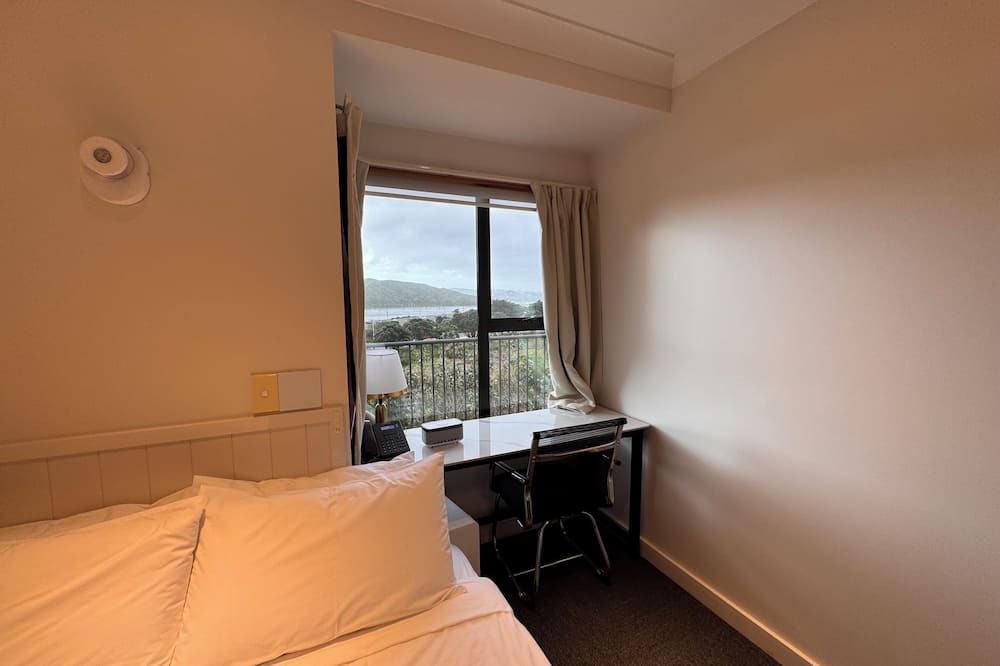 Porirua Hotel | Harbour View Lodge