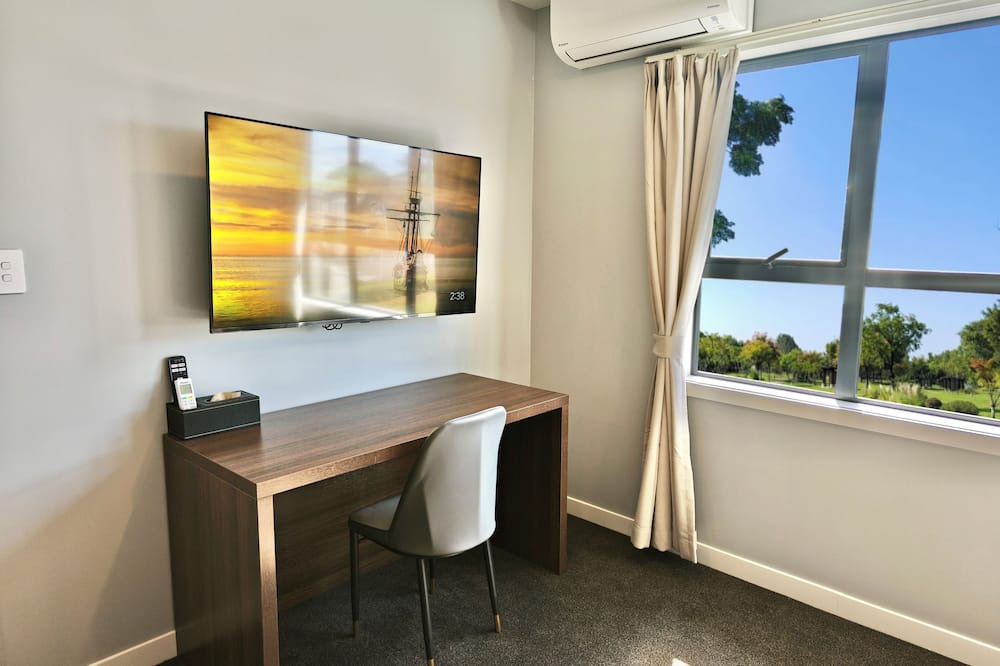 Mount Wellington Hotel | StarLand Stays