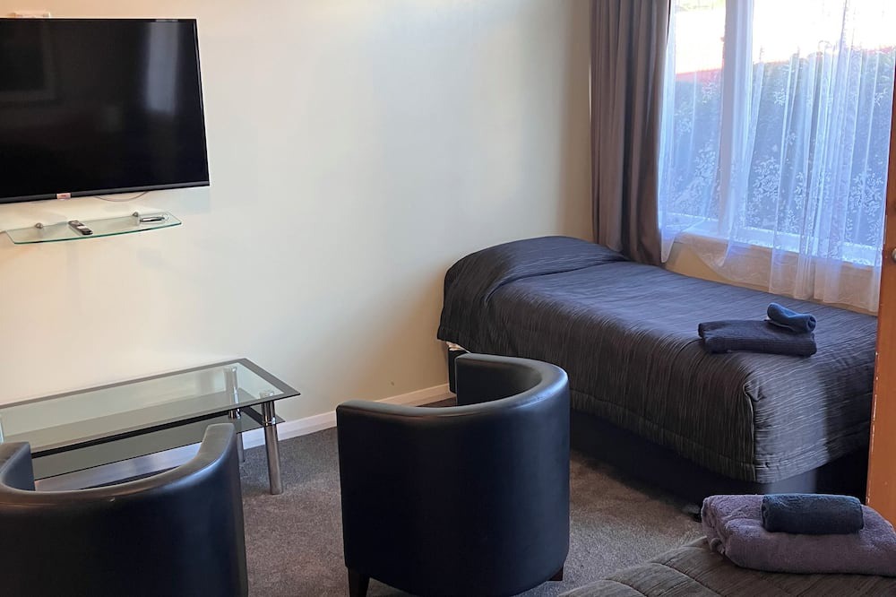 Trentham Hotel | Trentham Motel