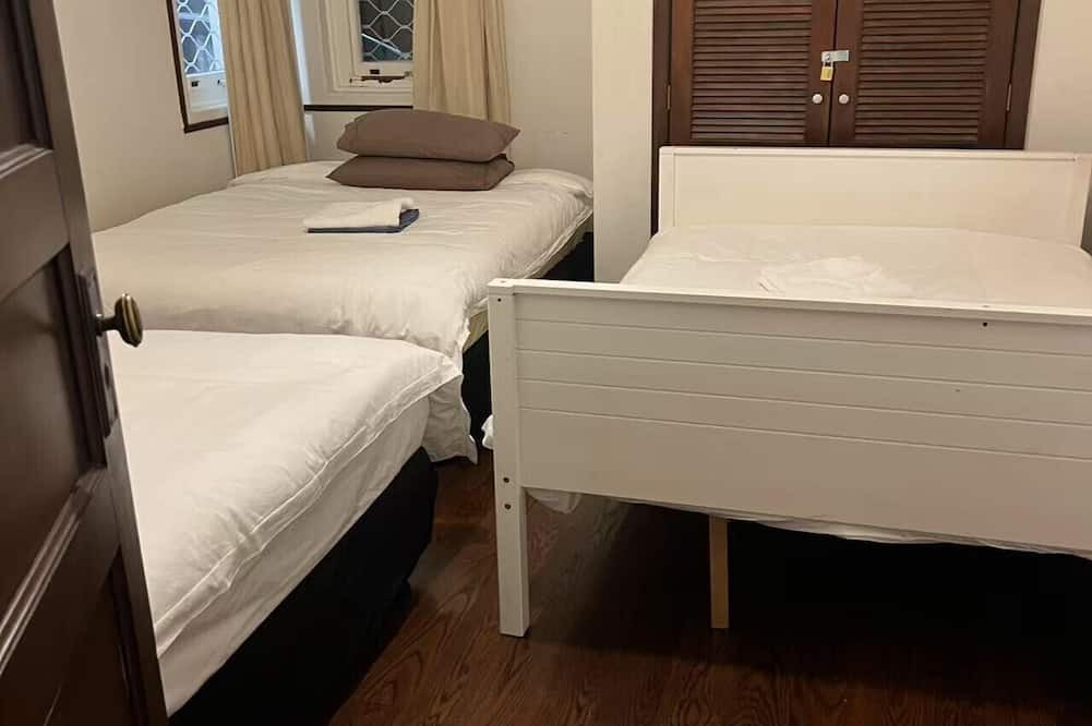 Parnell Apartment | 4 double 2 sofa beds in a apartment